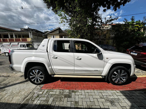 Volkswagen Amarok 3.0 Highline Extreme Cab. Dupla V6 4x4 Aut. 4p