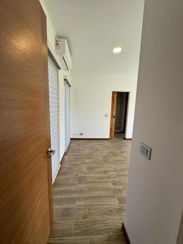 Casa 4 Dormitorios, 3 Baños Y 5.000 M2 De Terreno