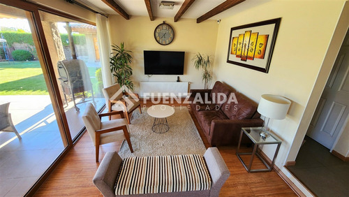 Casa En Condominio Bosques De Chena 5 Dorm. En Maipú