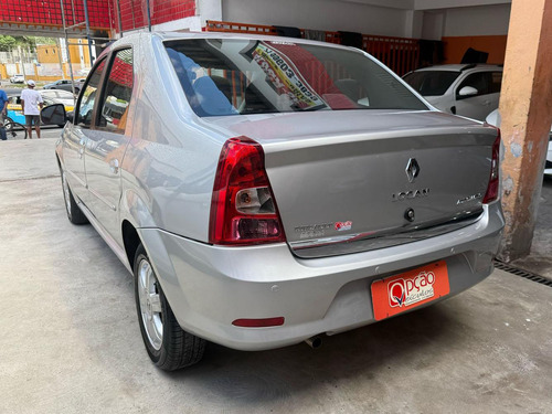Renault Logan 1.6 EXPRESSION 16V FLEX 4P AUTOMÁTICO