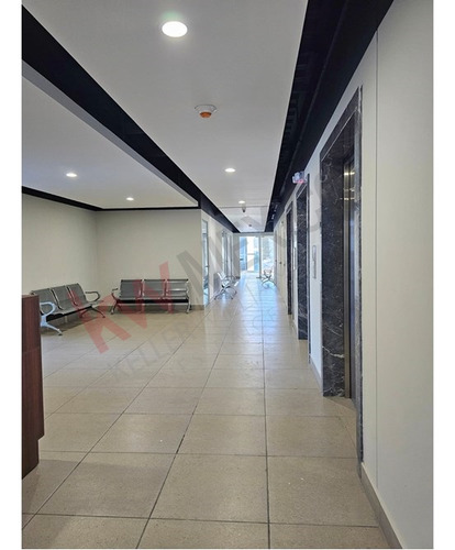 Consultorio En Renta En Momentum Centro Sur Querétaro Qro.