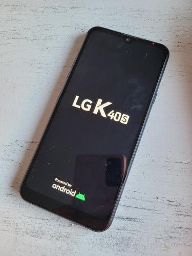 Imagen 1 de 7 de Celular  LG K40s