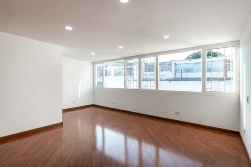 Casa En Venta En Niza Antigua. Cod V8182