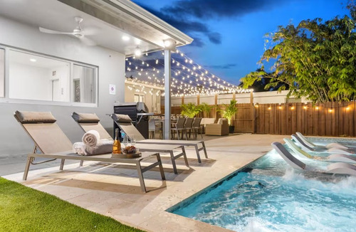 Casa En Miami! Alquiler Temporario! Hasta 10 Personas 4 Dormitorios! Pileta! Jacuzzi! Jardín! Parrilla! Ubicación! Florida, Estados Unidos