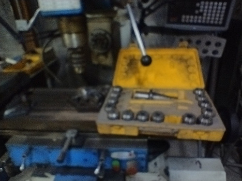 Fresadora Universal Control Numerico . Manual (Usado)