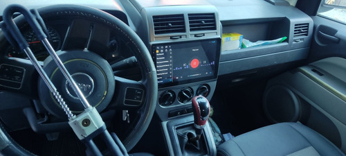 Jeep Compass Base 5vel 4x2 Mt