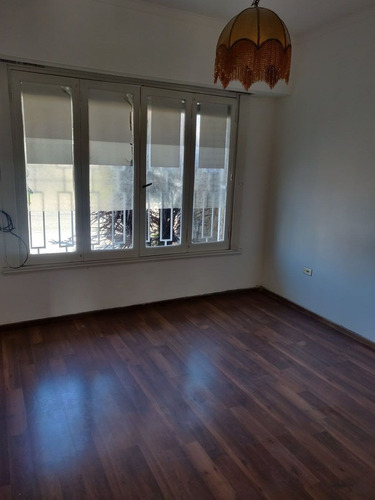 Imagen 9 de 17 de Hermoso Chalet 4 Amb. San Jose