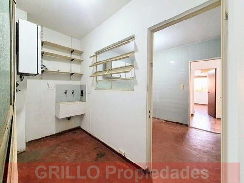 Av. Maipú 1585 - Departamento De 2 Ambientes. Cocina Independiente. Excelente Vista.