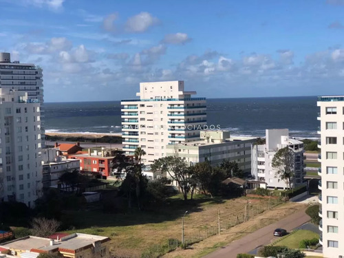 Apartamento En Venta 2 Dormitorios En Torre Esmeralda, Punta Del Este.