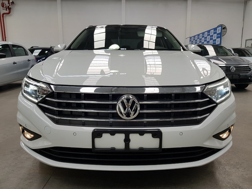 Imagen 23 de 25 de Volkswagen Vento 1.4tsi Highline Tip 0km My22 Dcolores