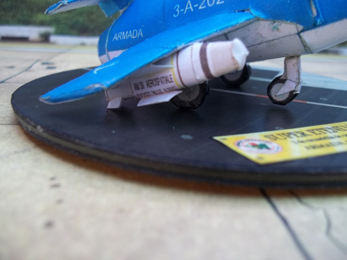Super Etendard (deformado) Fabricado En Papel Maqueta Armada
