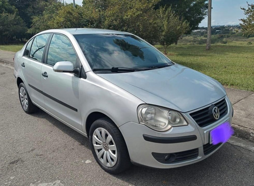 Volkswagen Polo Sedan 2010 1.6 Vht Total Flex 4p