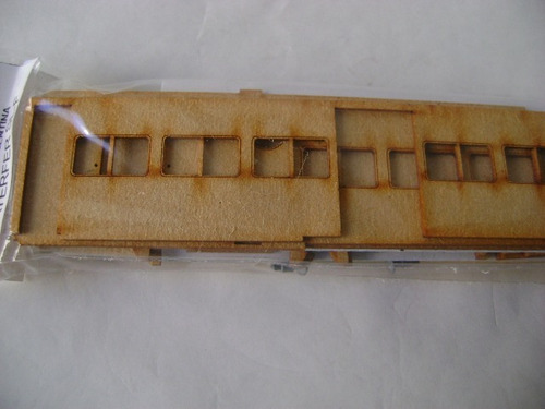 Imagen 3 de 6 de Nico Coche Materfer C/ Furgon Kit Fibrofacil H0 (mnt 68)