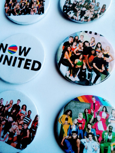 Imagem 3 de 5 de Cartela De Bottons Now United | Broche | Pin | Customização
