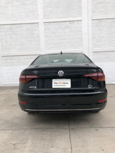 Imagen 4 de 10 de Volkswagen Jetta Comfortline 1.4lts 150hp