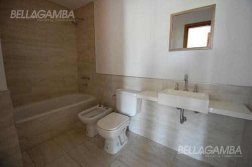 Imagen 12 de 30 de Excelente Departamento En Torre Two Winds 3 Ambientes Con Cochera