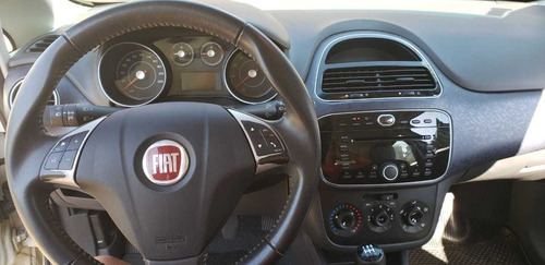 Fiat Punto 2014 1.4 Attractive Flex 5p
