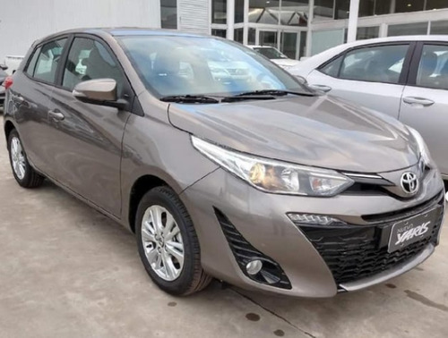 Toyota Yaris // 5p Xls Cvt Oportunidad ! 2021