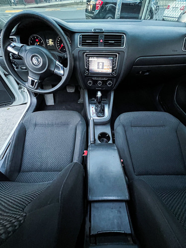 Volkswagen Jetta 2.5 Style Active At