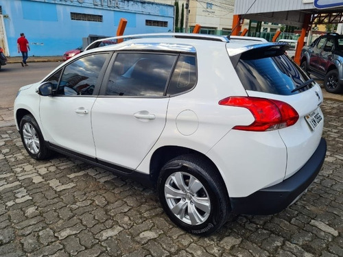 Peugeot 2008 Allure Automática
