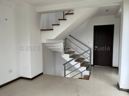 Imagen 10 de 30 de Magnífica Casa En Venta Urbanizacion Colinas Del Viento Zona Este Barquisimeto %%%% Rf 23-2 4 7 2 0 Kl Rah %%%