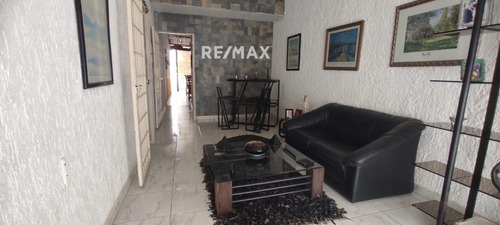Imagen 13 de 16 de Re/max 2mil Vende Casa En Urb. Valle Abajo, Amplia Y A Tan Solo 5 Minutos De Porlamar - Isla De Margarita