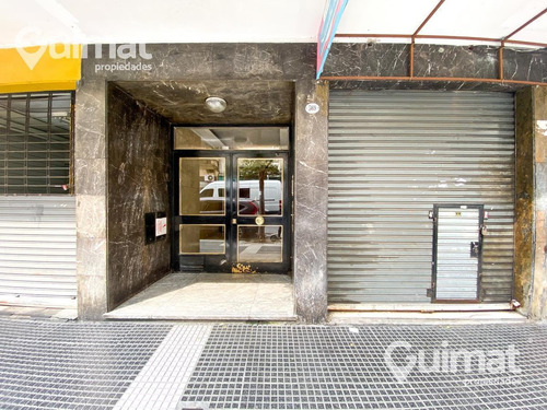 Imagen 2 de 21 de Once 4 Ambientes Baño Toilette Balcon Al Frente Cocina Y Baños Reciclados