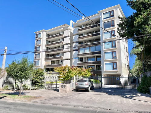 Se Vende Departamento En Av. España Curico, 2 Piezas 3 Baños