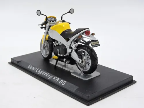 Moto Miniature Altaya Buell Firebolt XB9R Au 1/24 - Modèle D'occasion, échelle Détaillée