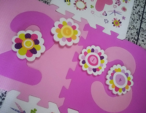 Imagen 2 de 4 de Rayuela Alfombra Mat Armable Foami Puzzle Niñas