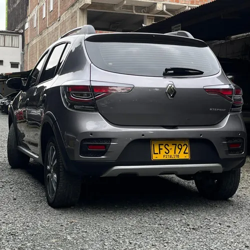 Renault Stepway INTENS MT 1.6CC 2023