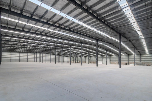 Alquiler Local Galpon Deposito Paso De La Arena Camino Bajo La Petisa 2500m2 Rampa Muelles De Carga