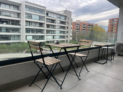 Se Vende Moderno Y Luminoso Departamento, Dos Años De Uso.