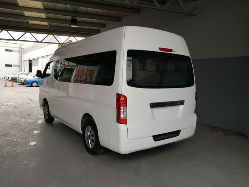 Nissan Urvan 2.5 15 Pas Amplia Aa Mt