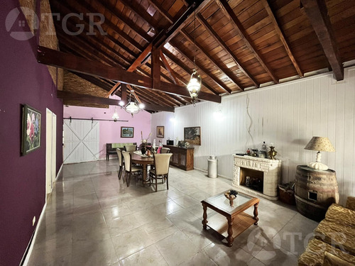 Venta Casa 6 Ambientes En General Rodriguez C/ Pileta Y Garage