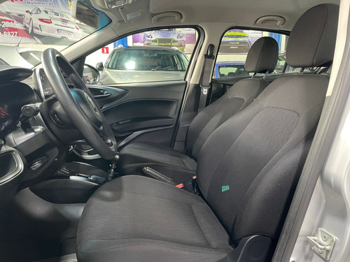 Fiat Cronos 1.3 Drive Flex 4p