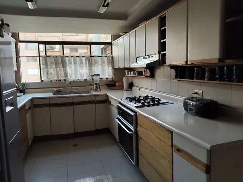 Apartamento En Venta En El Poblado. Cod V12635