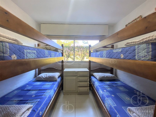 Imagen 8 de 15 de Punta Del Este, 2 Dormitorios Y 2 Baños, Cochera, Terraza Y Parrillero.