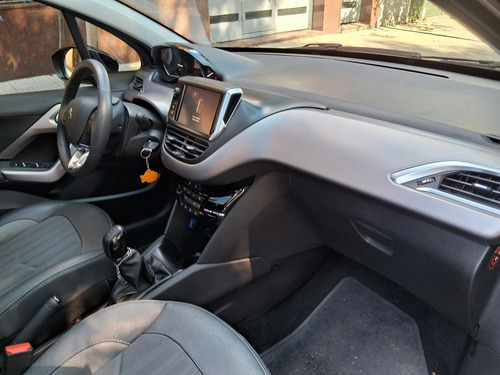 Peugeot 208 1.6 Feline Pack Cuir