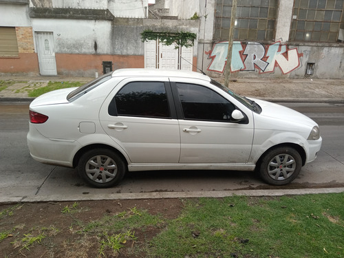 Fiat Siena 1.4 El My 2015