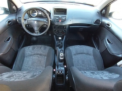 Imagem 4 de 14 de Peugeot 207 Sedan Passion 1.4 Xr Sport 8v Flex 4p Manual