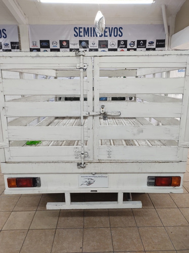 Imagen 6 de 12 de Nissan Np300 2019 2.5 Estacas Dh Aa Mt