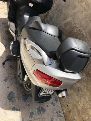 Imagen 3 de 10 de Suzuki Burgman 650