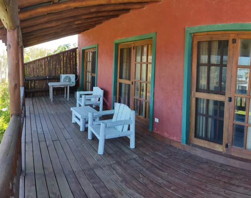 Amplia Casa En Alto De Punta Piedras, Con Vista Y A Pasos Del Mar