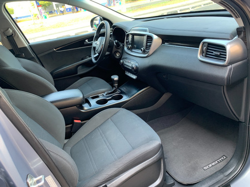 Kia Sorento 2.4 Lx At