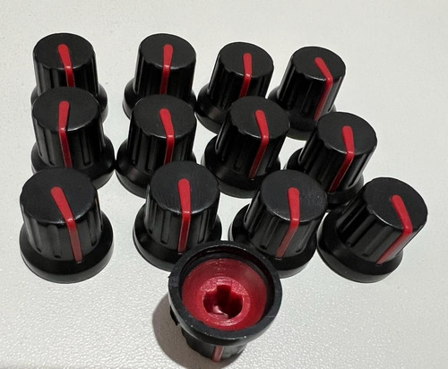 Imagem 2 de 2 de Knobs Randall Century 200
