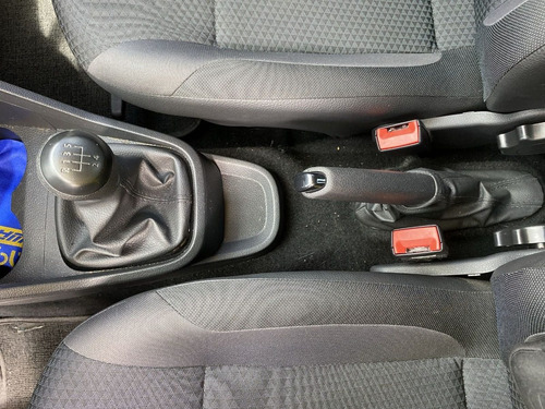 Imagen 11 de 19 de Volkswagen Gol Comfortline 2021