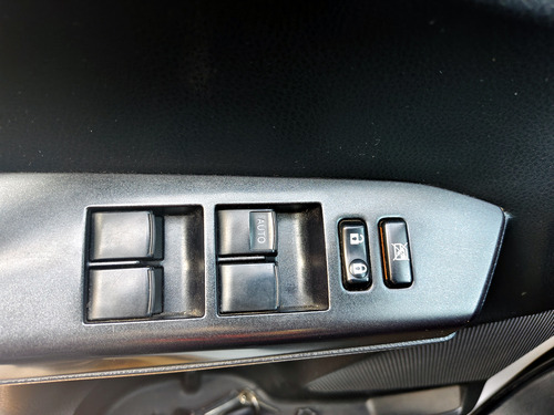 Toyota RAV4 2.0 4X2 STD MT 5P