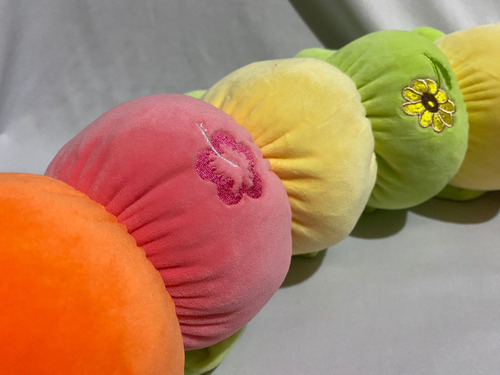 Juguete grande de peluche de color ciempiés para decorar, 70 cm