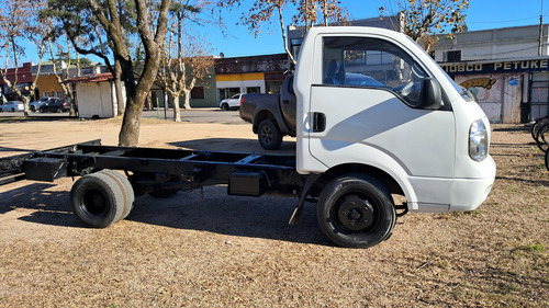 Kia K3000